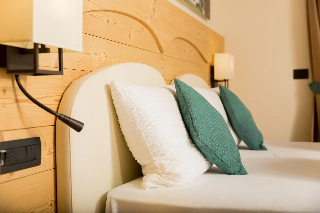Green Rose Bandb Ecohotel Livigno 2*,  Italy