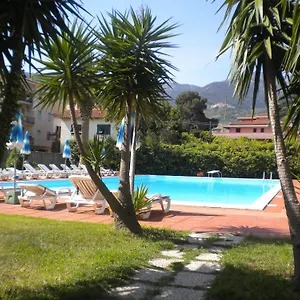 hotel-marinella-marciana-marina.it-tuscanyhotel.com/