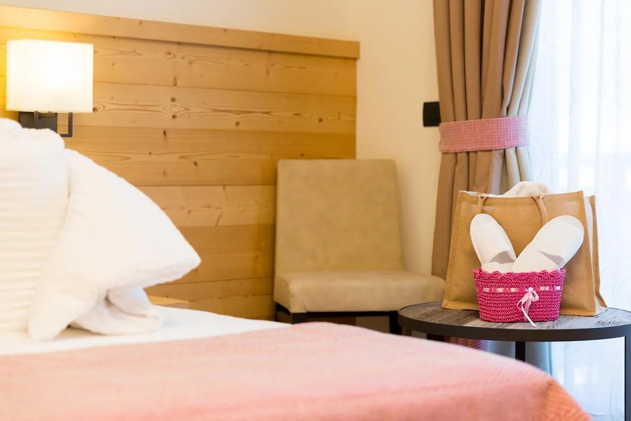 Green Rose Bandb Ecohotel Livigno Bed & Breakfast