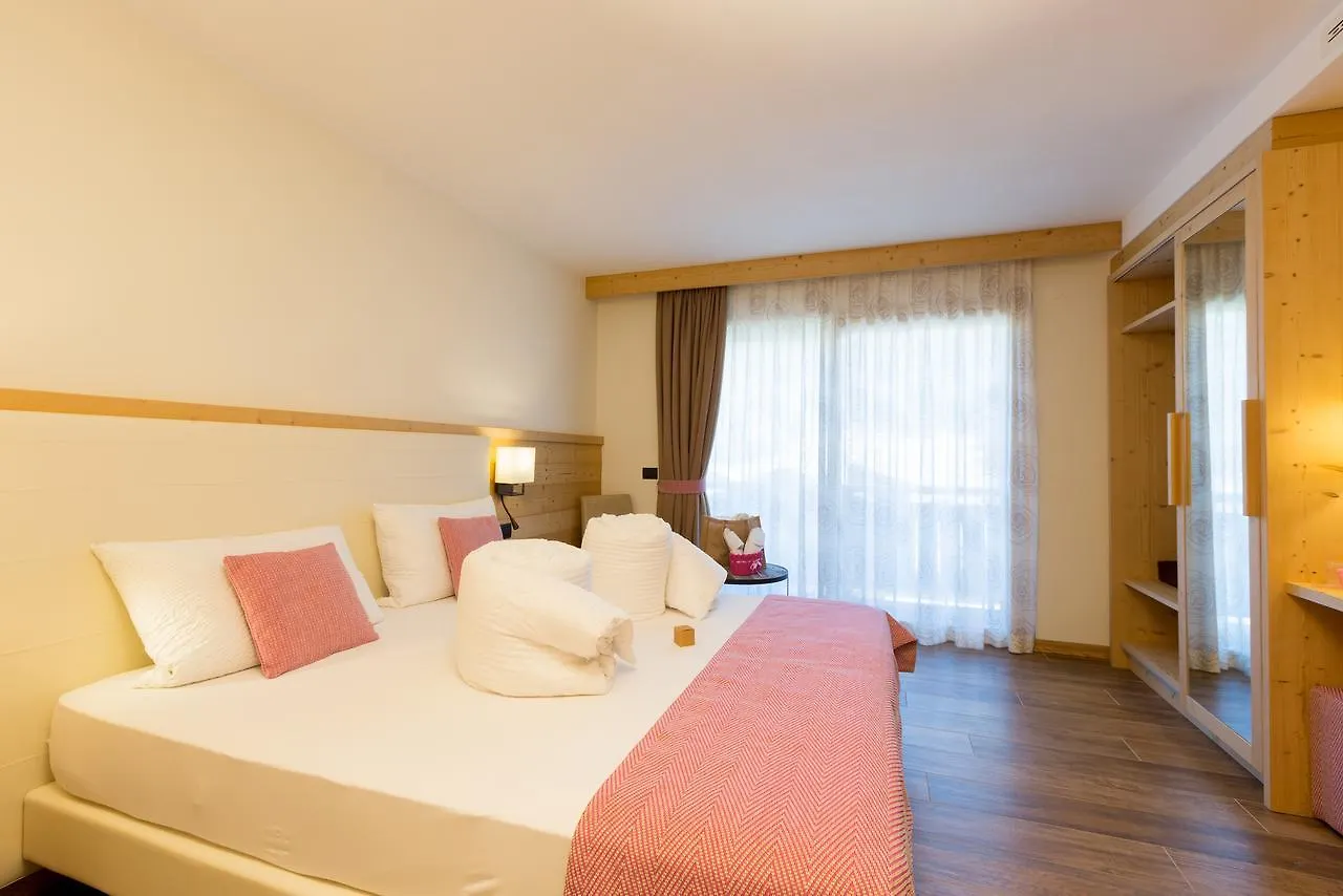 Green Rose Bandb Ecohotel Livigno Bed & Breakfast