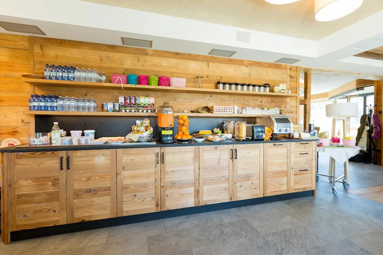 Green Rose Bandb Ecohotel Livigno 2*,